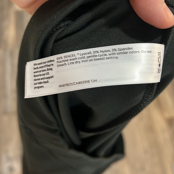 Eileen Fisher Green Soft Woven Tencel Blend Pants - Picture 7 of 7